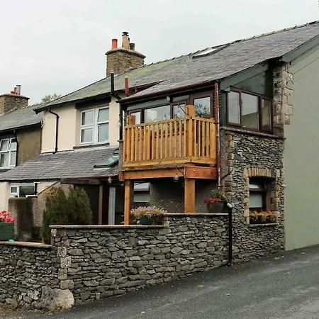 Cumbrian Cottage, Sleeps 6, In Convenient Location * Tebay